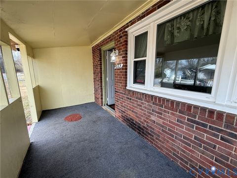 Tiny photo for 602 Stonewall Avenue, Hopewell, VA 23860 (MLS # 2600094)