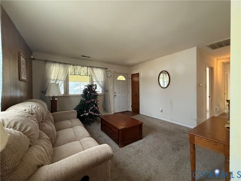 Tiny photo for 602 Stonewall Avenue, Hopewell, VA 23860 (MLS # 2600094)