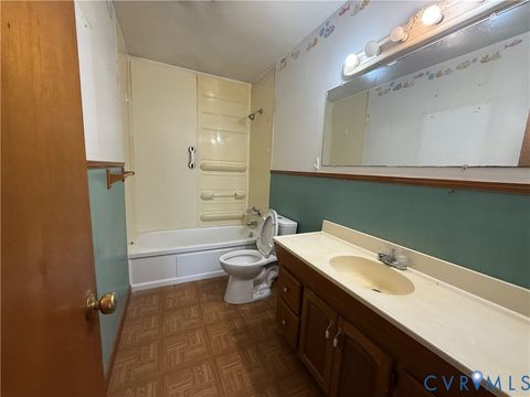 Tiny photo for 602 Stonewall Avenue, Hopewell, VA 23860 (MLS # 2600094)