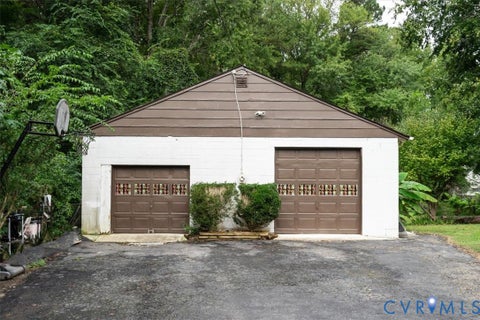 Tiny photo for 5510 Alberta Road, Midlothian, VA 23832 (MLS # 2626334)