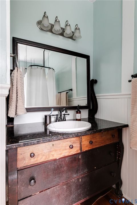 Tiny photo for 1520 Oakwood Avenue, Richmond, VA 23223 (MLS # 2612941)