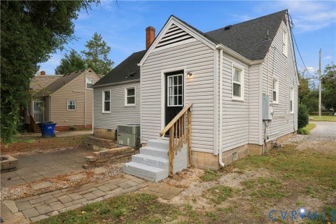 Tiny photo for 305 Arizona Street, Portsmouth, VA 23701 (MLS # 2628886)