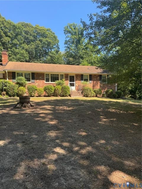 Photo of 406 Bunker Circle, Sandston, VA 23150 (MLS # 2616490)