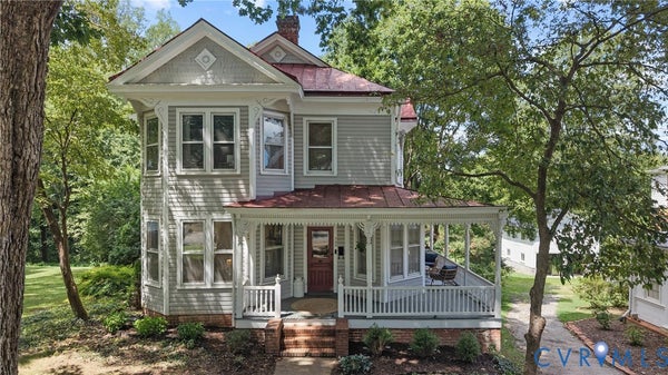 706 HIGH ST, FARMVILLE, VA 23901 - Image 525055c0ec7ca2e7daaa6477270f3322/1940288711