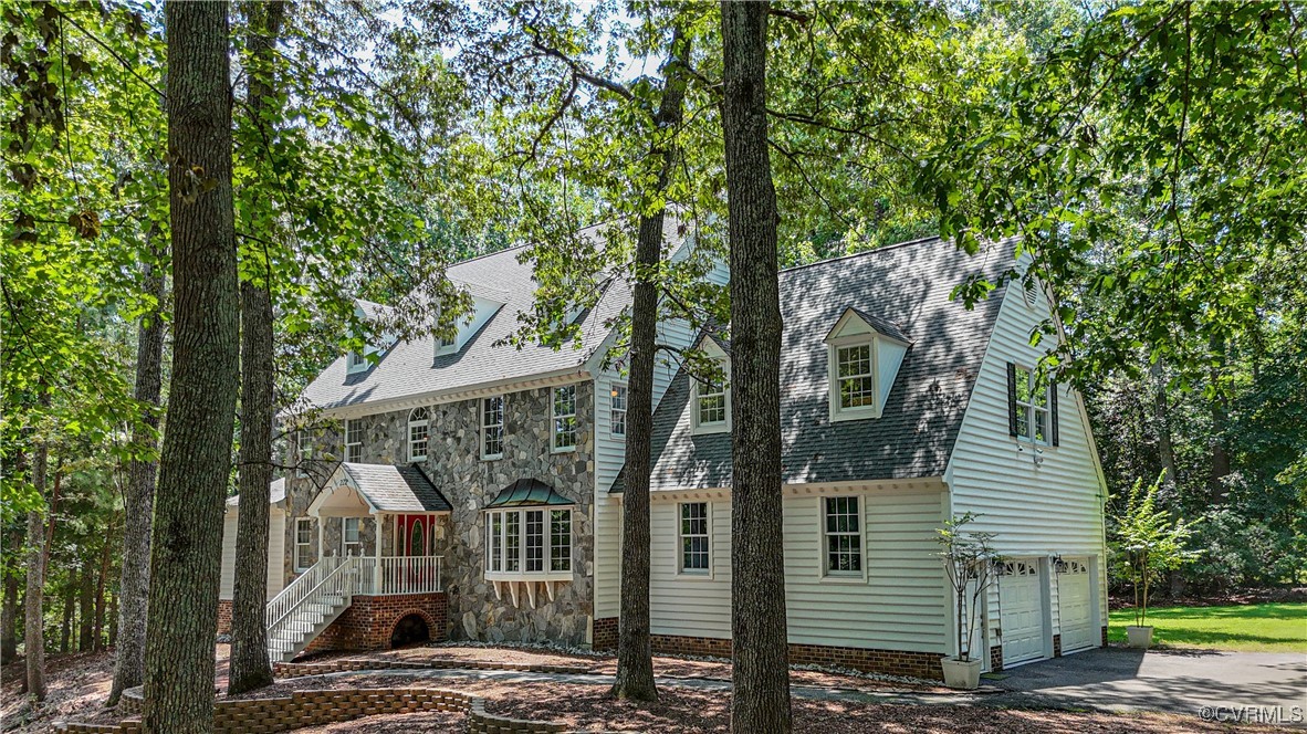 222 Sherwood Forest