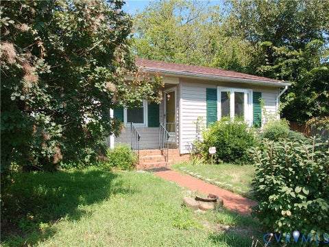 Photo of 1716 Winder Street, Richmond, VA 23220 (MLS # 2625161)