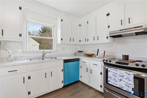 Photo of 118 N Linden Avenue, Highland Springs, VA 23075 (MLS # 2600444)