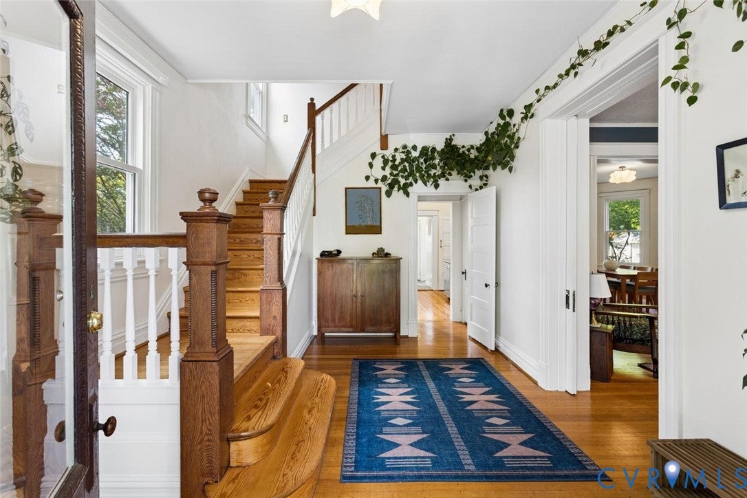 518 W 25th Street