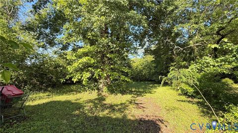 Tiny photo for 51 N Mary Peake Boulevard, Hampton, VA 23666 (MLS # 2612714)
