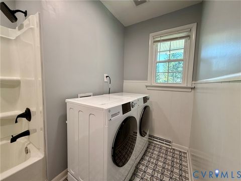 Tiny photo for 267 Shore Drive Dr, Middlesex, VA 23071 (MLS # 2609681)