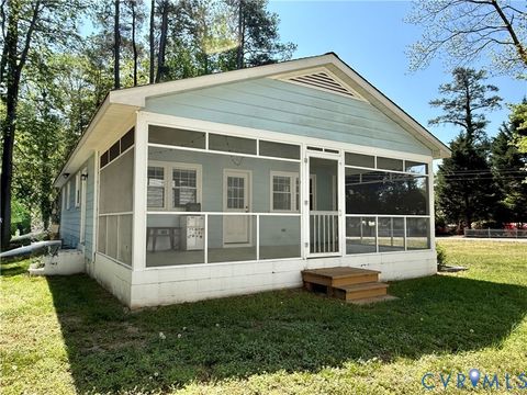 Tiny photo for 267 Shore Drive Dr, Middlesex, VA 23071 (MLS # 2609681)