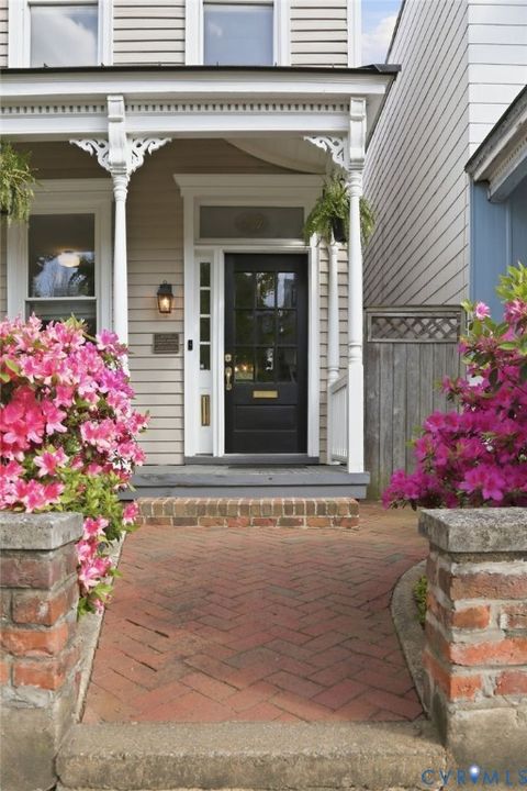 Tiny photo for 517 N 33rd Street, Richmond, VA 23223 (MLS # 2610991)