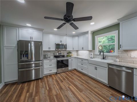 Tiny photo for 932 Germar Court, Colonial Heights, VA 23834 (MLS # 2613270)