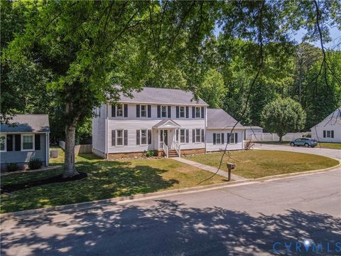 Tiny photo for 932 Germar Court, Colonial Heights, VA 23834 (MLS # 2613270)