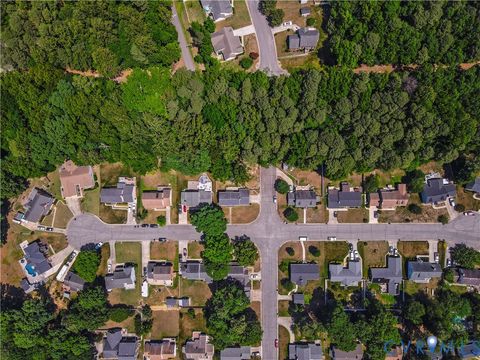 Tiny photo for 932 Germar Court, Colonial Heights, VA 23834 (MLS # 2613270)
