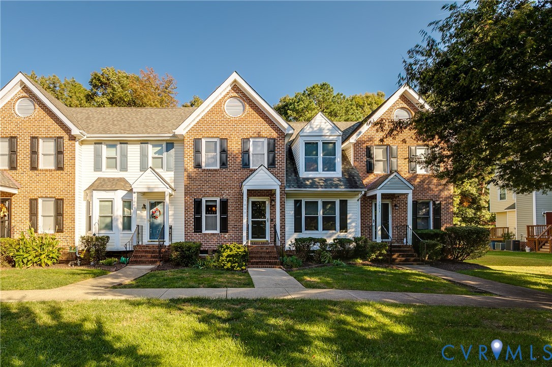 7051 Pine Orchard Court