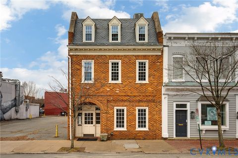 Photo of 1509 W Main Street, Richmond, VA 23220 (MLS # 2605409)