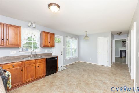 Tiny photo for 6024 Walking Path Lane, Midlothian, VA 23112 (MLS # 2617535)
