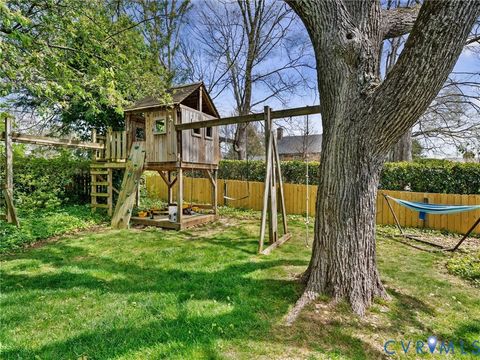 Tiny photo for 219 Queen Charlotte Road, Richmond, VA 23221 (MLS # 2608134)