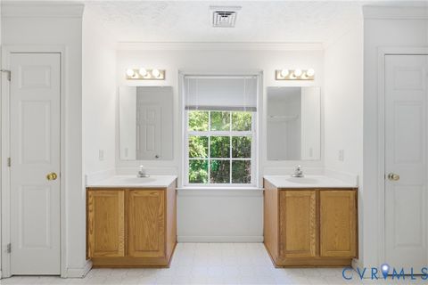 Tiny photo for 56 Victory Lane, Farmville, VA 23966 (MLS # 2612248)