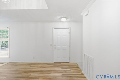 Tiny photo for 56 Victory Lane, Farmville, VA 23966 (MLS # 2612248)