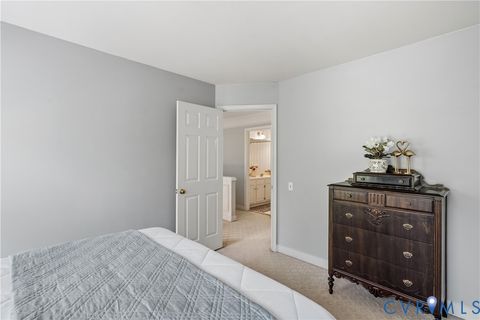 Tiny photo for 5901 Eastbluff Court, Midlothian, VA 23112 (MLS # 2610081)