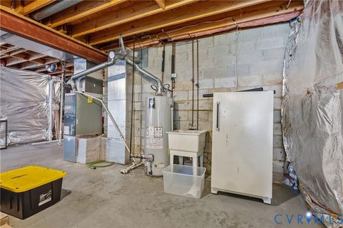 Tiny photo for 5901 Eastbluff Court, Midlothian, VA 23112 (MLS # 2610081)