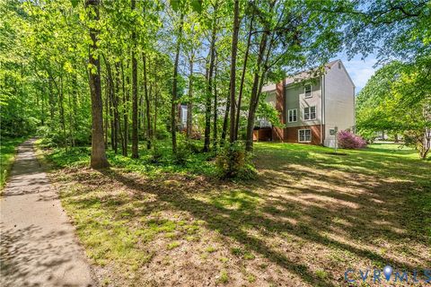 Tiny photo for 5901 Eastbluff Court, Midlothian, VA 23112 (MLS # 2610081)