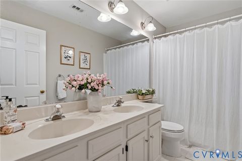 Tiny photo for 5901 Eastbluff Court, Midlothian, VA 23112 (MLS # 2610081)