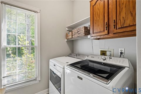 Tiny photo for 5901 Eastbluff Court, Midlothian, VA 23112 (MLS # 2610081)
