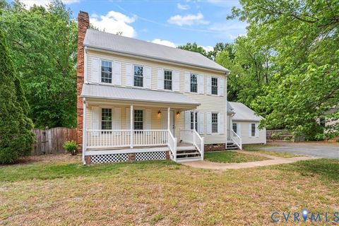 Photo of 7435 Tangle Ridge Drive, Hanover, VA 23111 (MLS # 2602336)