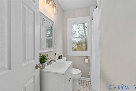 Tiny photo for 59 Monument Avenue, Petersburg, VA 23803 (MLS # 2603940)