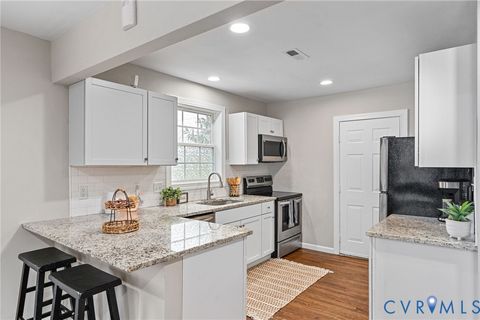 Tiny photo for 59 Monument Avenue, Petersburg, VA 23803 (MLS # 2603940)