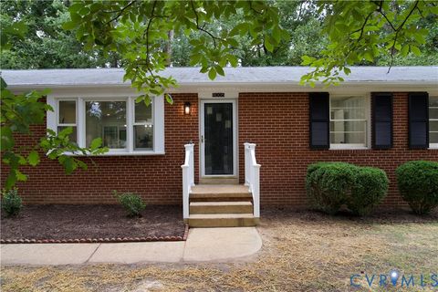 Photo of 8005 Wynbrook Lane, Hanover, VA 23111 (MLS # 2600456)