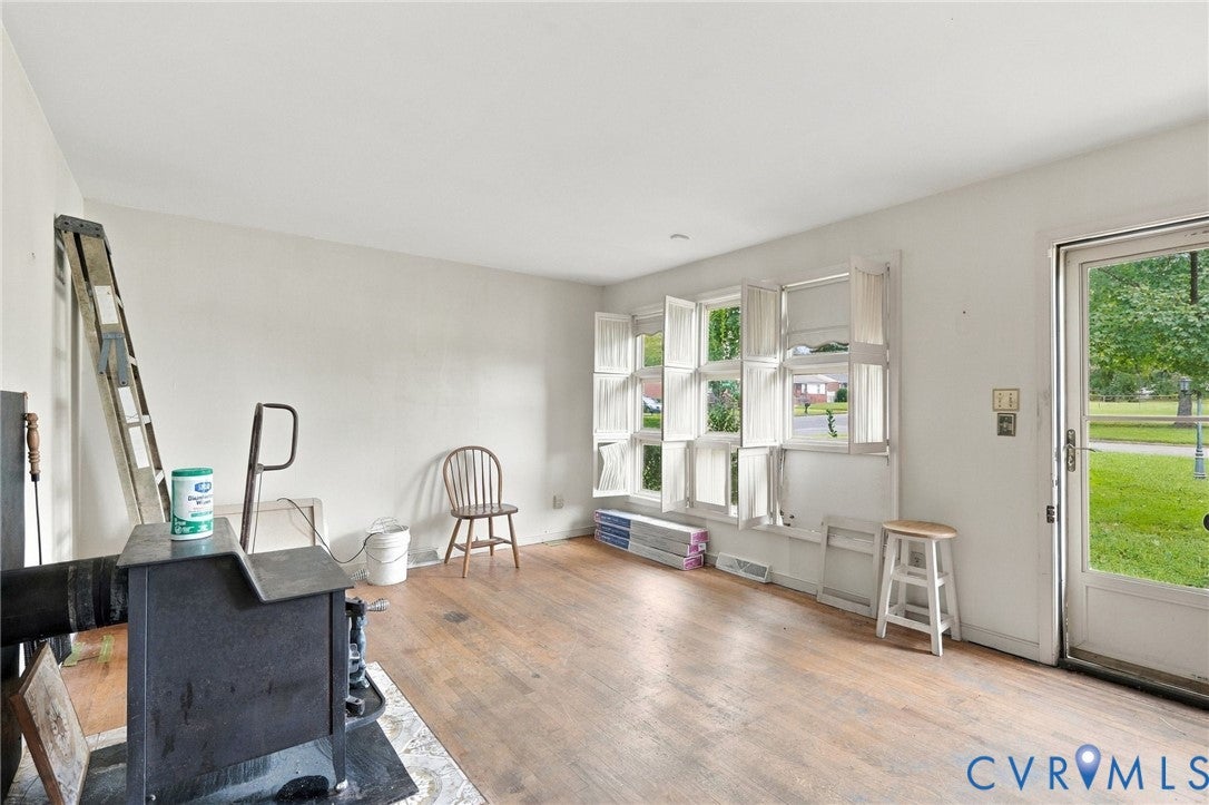 4905 Edgefield Circle