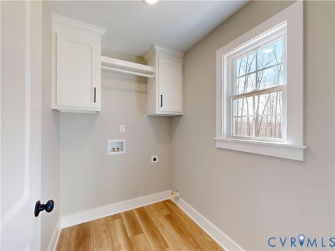 Tiny photo for 15085 Lebanon Road, Disputanta, VA 23842 (MLS # 2533134)