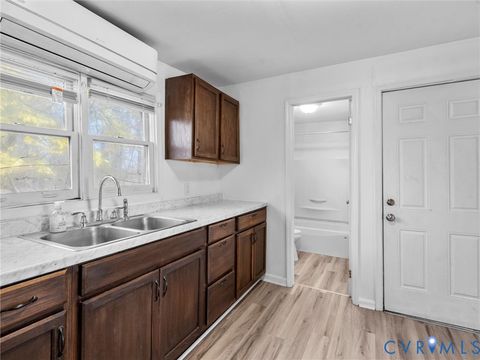 Tiny photo for 504 Longwood Avenue, Farmville, VA 23901 (MLS # 2602766)