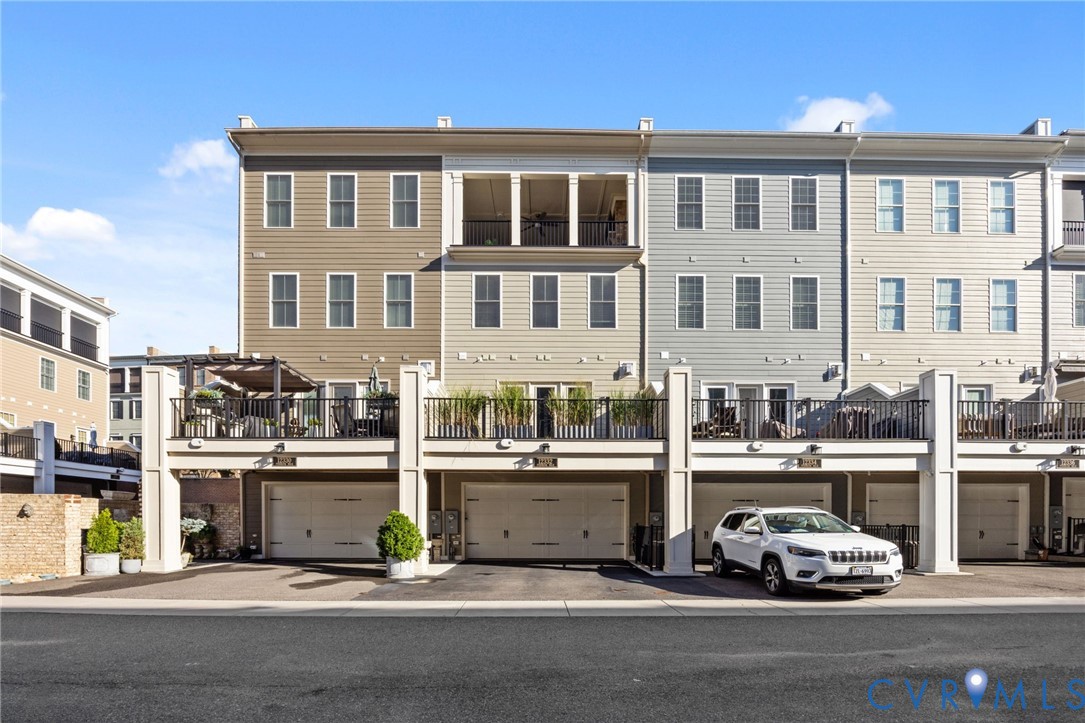 12332 Purbrook Walk