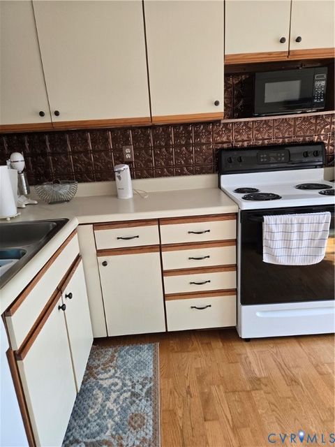 Tiny photo for 2988 Woodbridge Crossing Drive, Chesterfield, VA 23083 (MLS # 2612630)