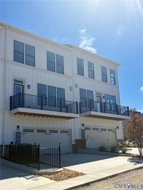 Tiny photo for 528 Aura Avenue, Midlothian, VA 23113 (MLS # 2627174)