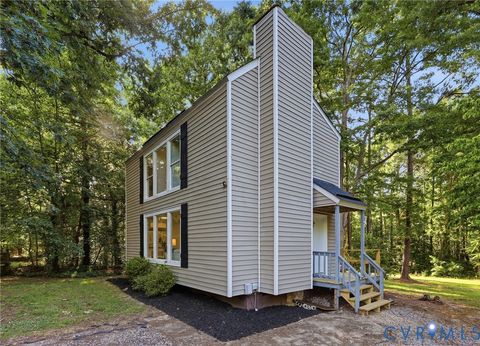Tiny photo for 4900 Genlou Circle, Chesterfield, VA 23832 (MLS # 2614278)