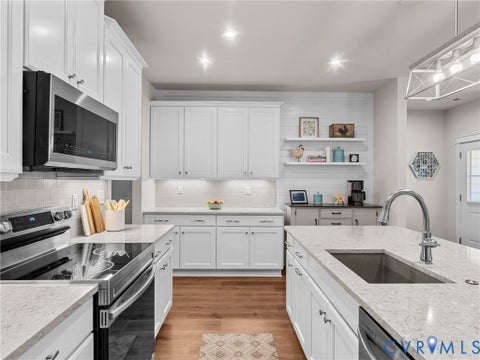 Tiny photo for 6932 Welara Run, Moseley, VA 23120 (MLS # 2628417)