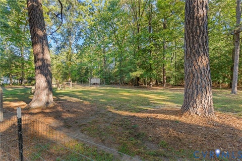 Tiny photo for 8444 New London Road, Mechanicsville, VA 23116 (MLS # 2629326)