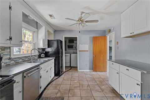 Tiny photo for 8444 New London Road, Mechanicsville, VA 23116 (MLS # 2629326)