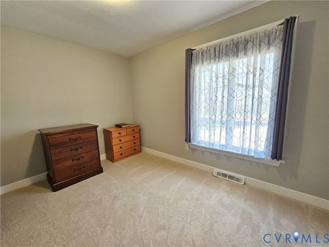 Tiny photo for 508 Kevin Drive, Farmville, VA 23901 (MLS # 2600353)