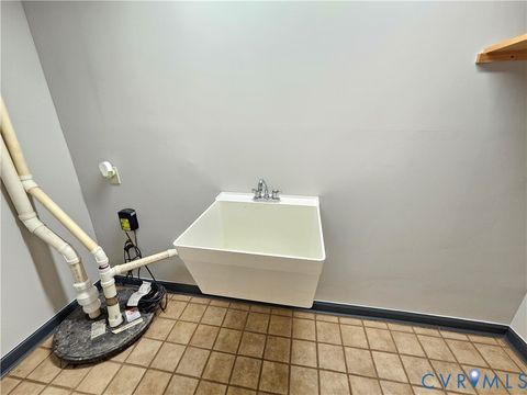 Tiny photo for 508 Kevin Drive, Farmville, VA 23901 (MLS # 2600353)