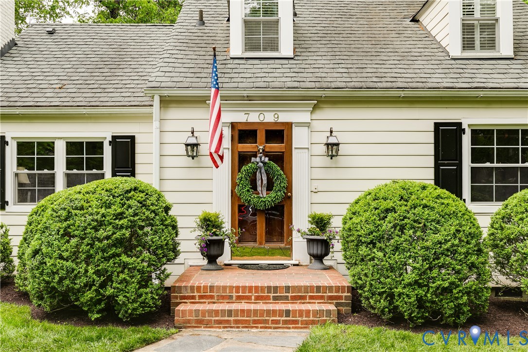 709 Spottswood Road