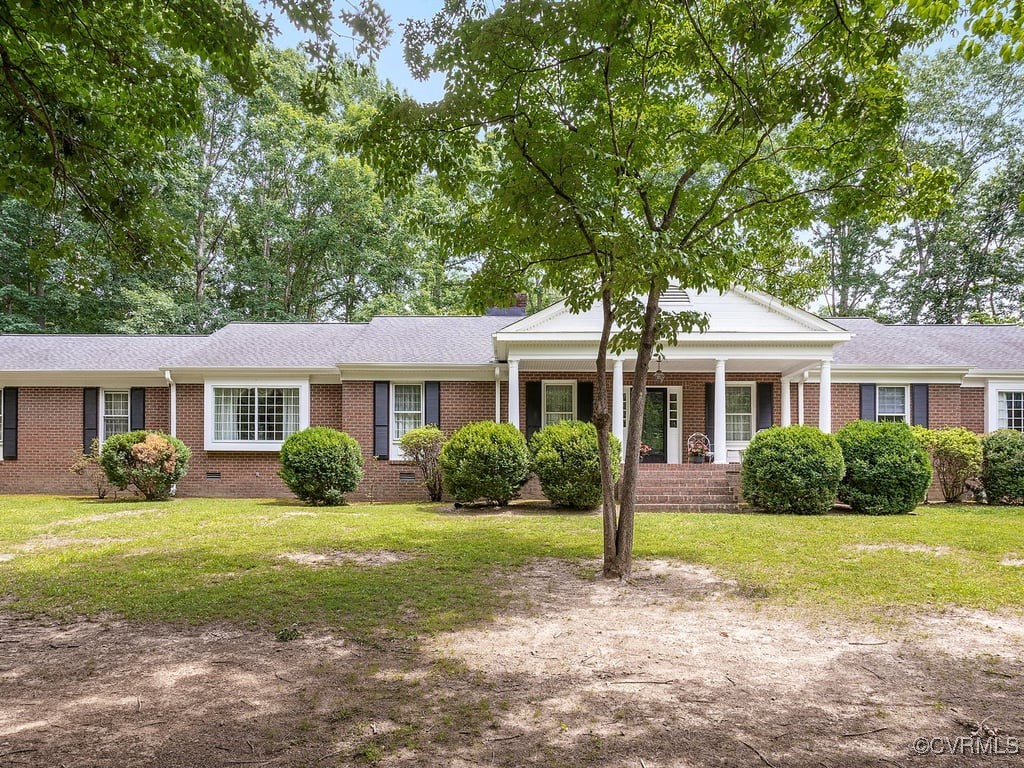 1735 Old Powhatan Estates