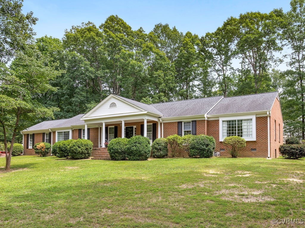 1735 Old Powhatan Estates