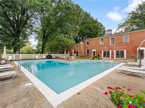 Tiny photo for 1401 Floyd Avenue #U102, Richmond, VA 23220 (MLS # 2626217)